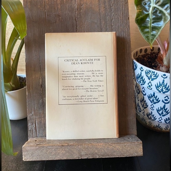 Vintage 1977 Book Club Edition The Vision by Dean R. Koontz Hardback Book - Picture 2 of 9